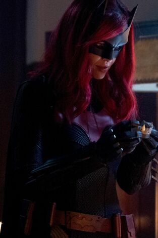 Batwoman, Season 1. Batwoman, Season 1: Bébeme