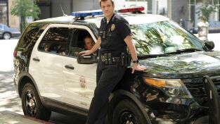 The Rookie. T(T4). The Rookie (T4): Ep.16 Crímenes reales