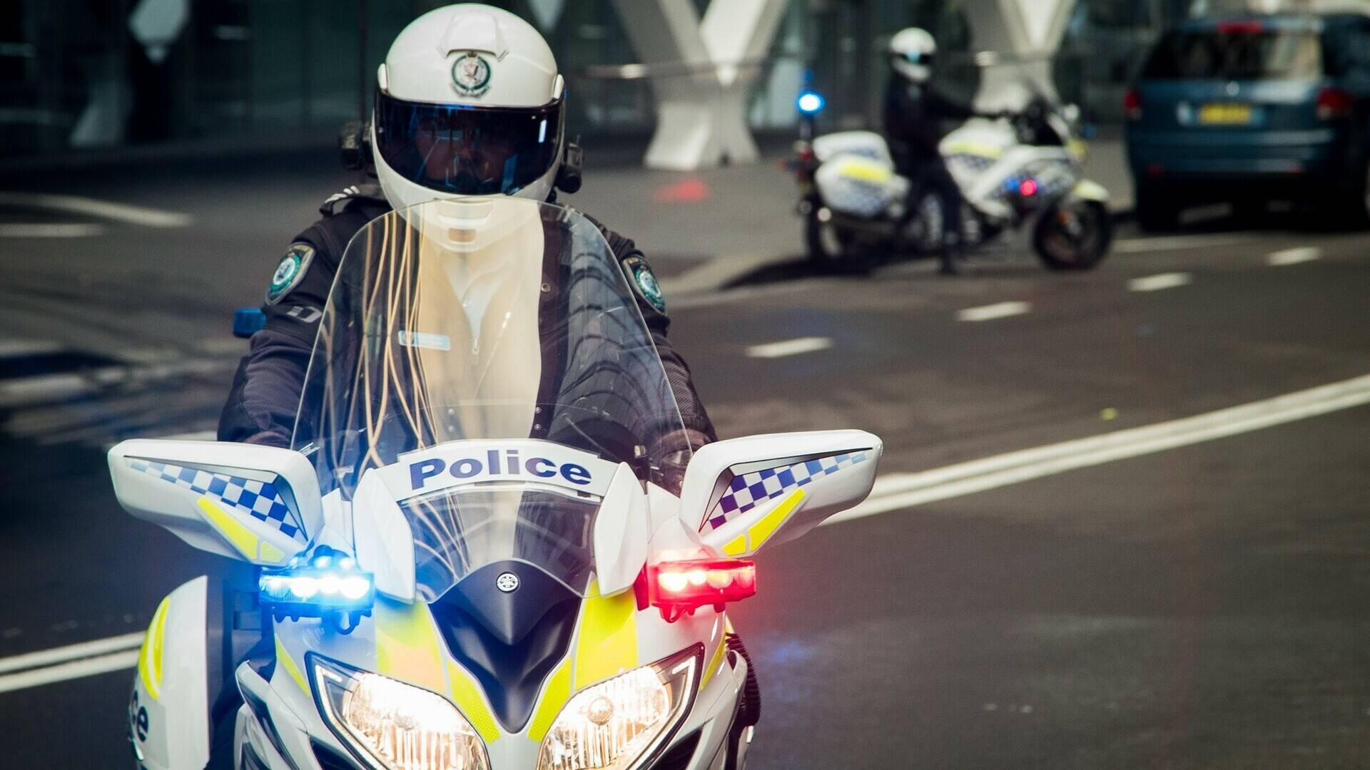 Policías en moto (T2)