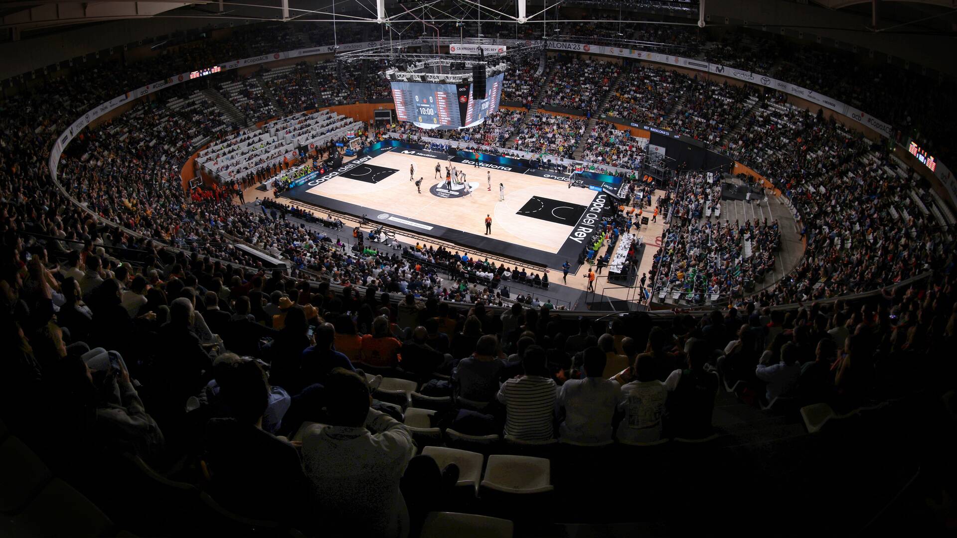 Resúmenes Copa... (2024): Real Madrid- Valencia Basket. Semifinal