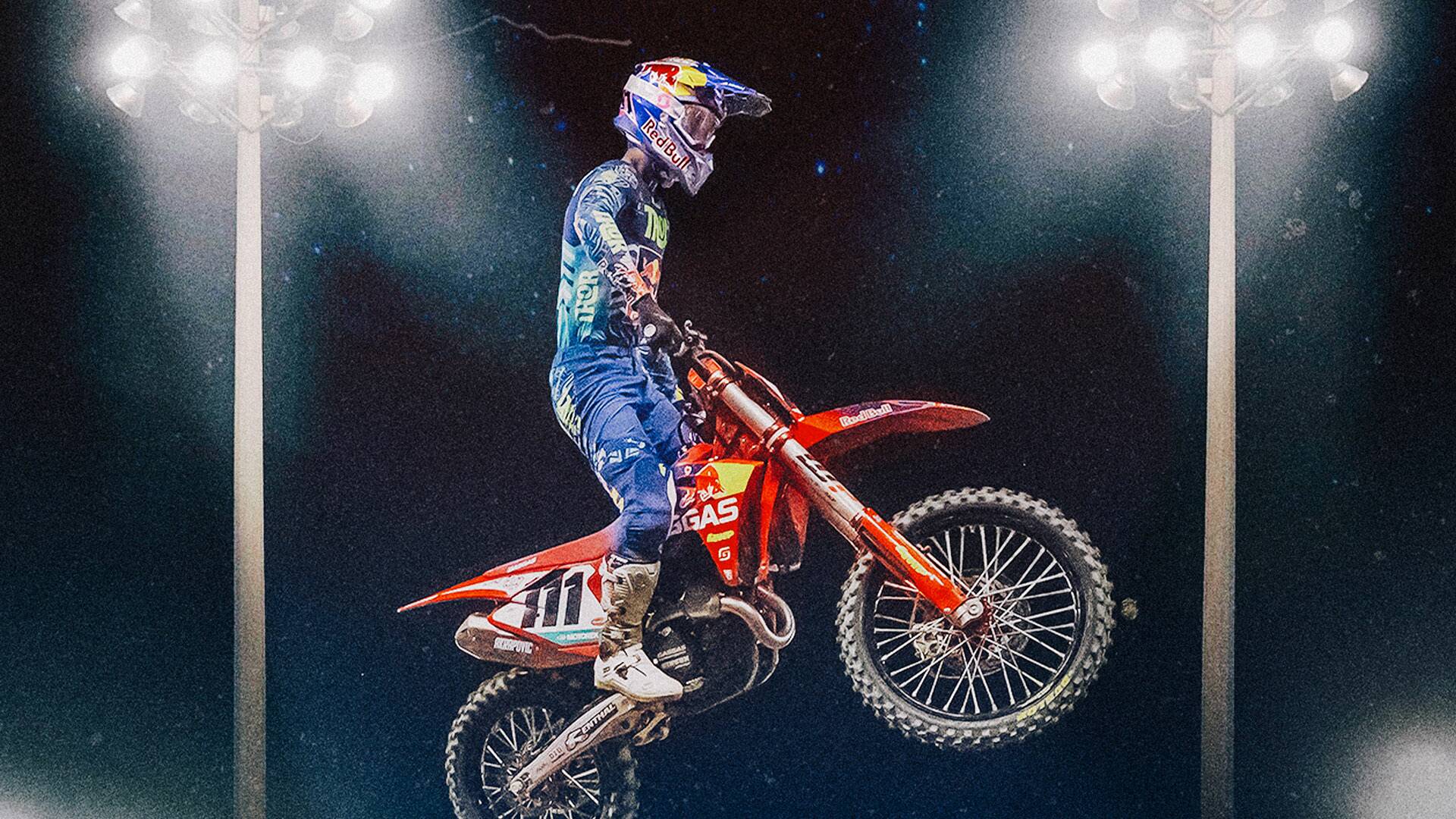 Jorge Prado: Under the lights