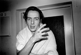 Joe Strummer: Vida y muerte de un cantante