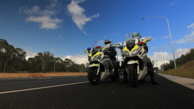 Policías en moto (T1): Coche robado