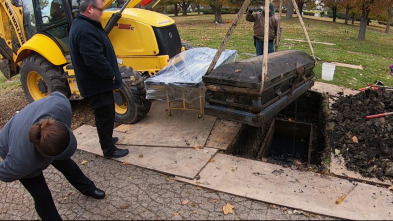 La caja: Los policías y el cadáver