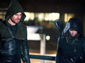 Arrow (T5): Ep.13 El espectro de las armas