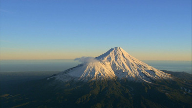 Volcán: destrucción y creación 